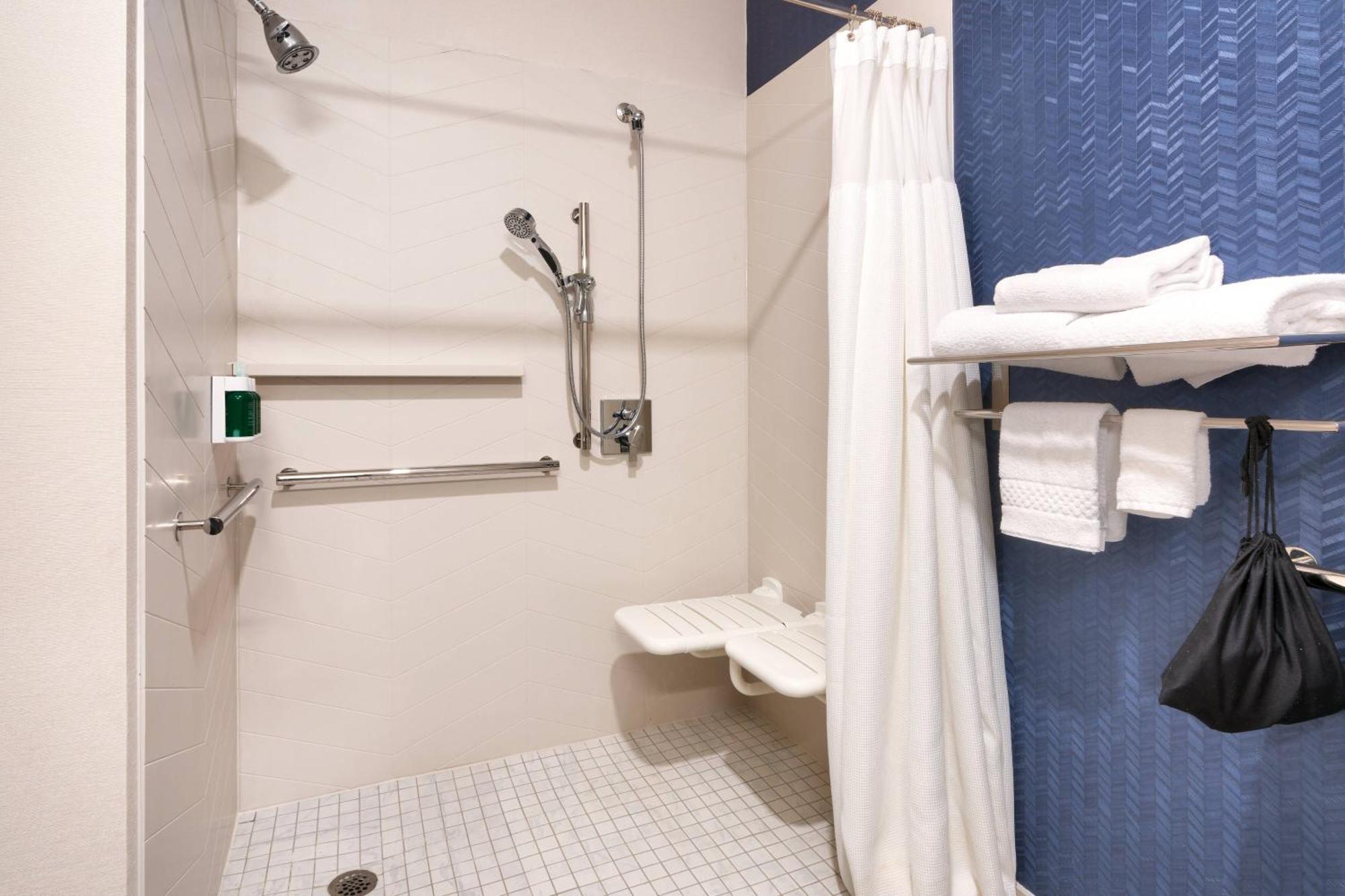 Fairfield Inn & Suites Seattle Bellevue/Redmond Dış mekan fotoğraf